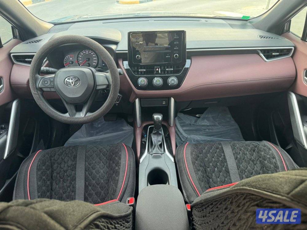 للبيع تويوتا كورولا كروس موديل 2024 عداد شبه اصفار صبغ وكالة6