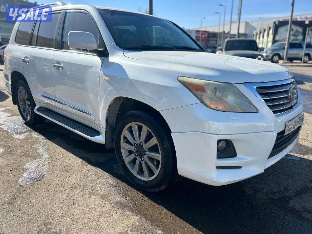 لكزس LX570 درجة اولى موديل 2011 ماشى 319.000 k.m1