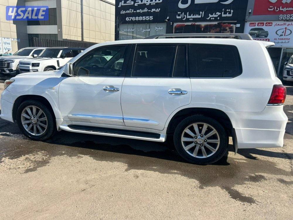 لكزس LX570 درجة اولى موديل 2011 ماشى 319.000 k.m3