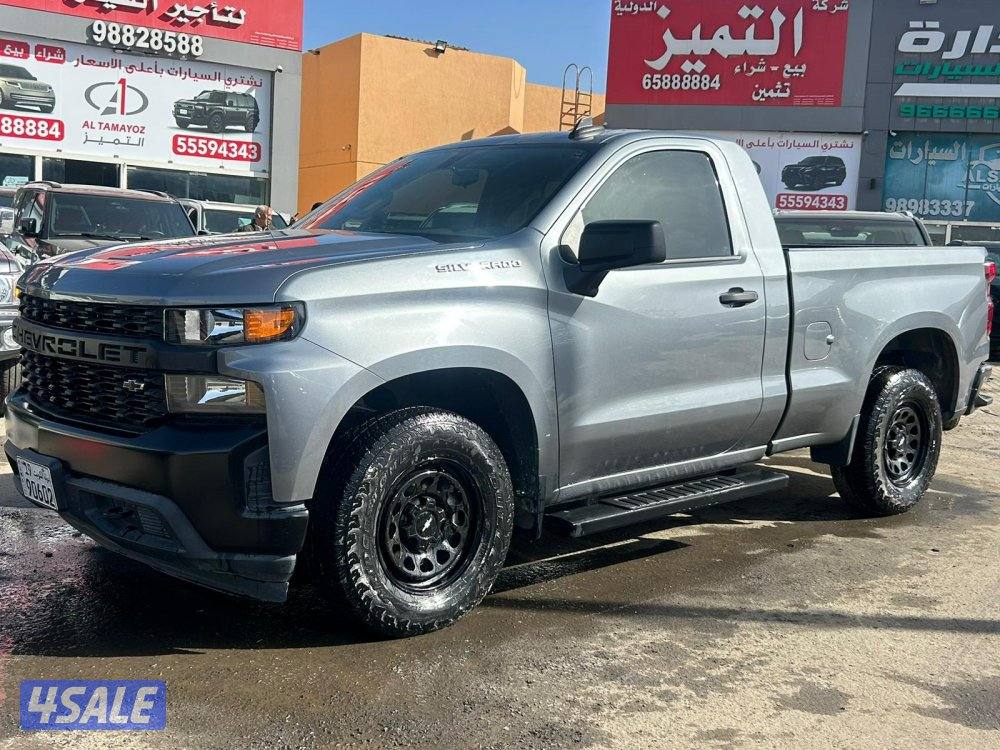 شيفرولية سلفرادو 1500 موديل 2021 ماشى 69.000 k.m  وارد الغانم .8