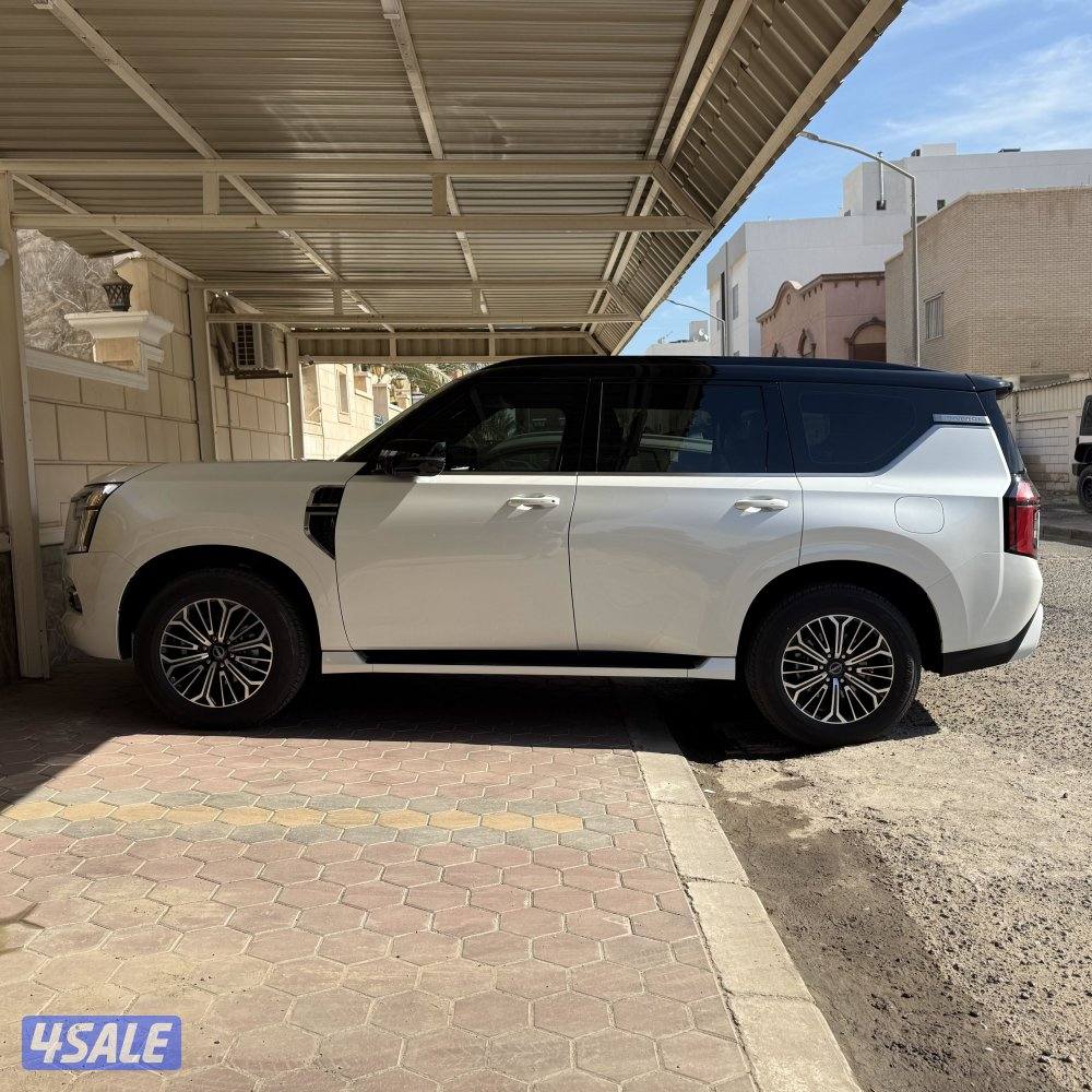 للبيع نيسان باترول بلاتينيوم0