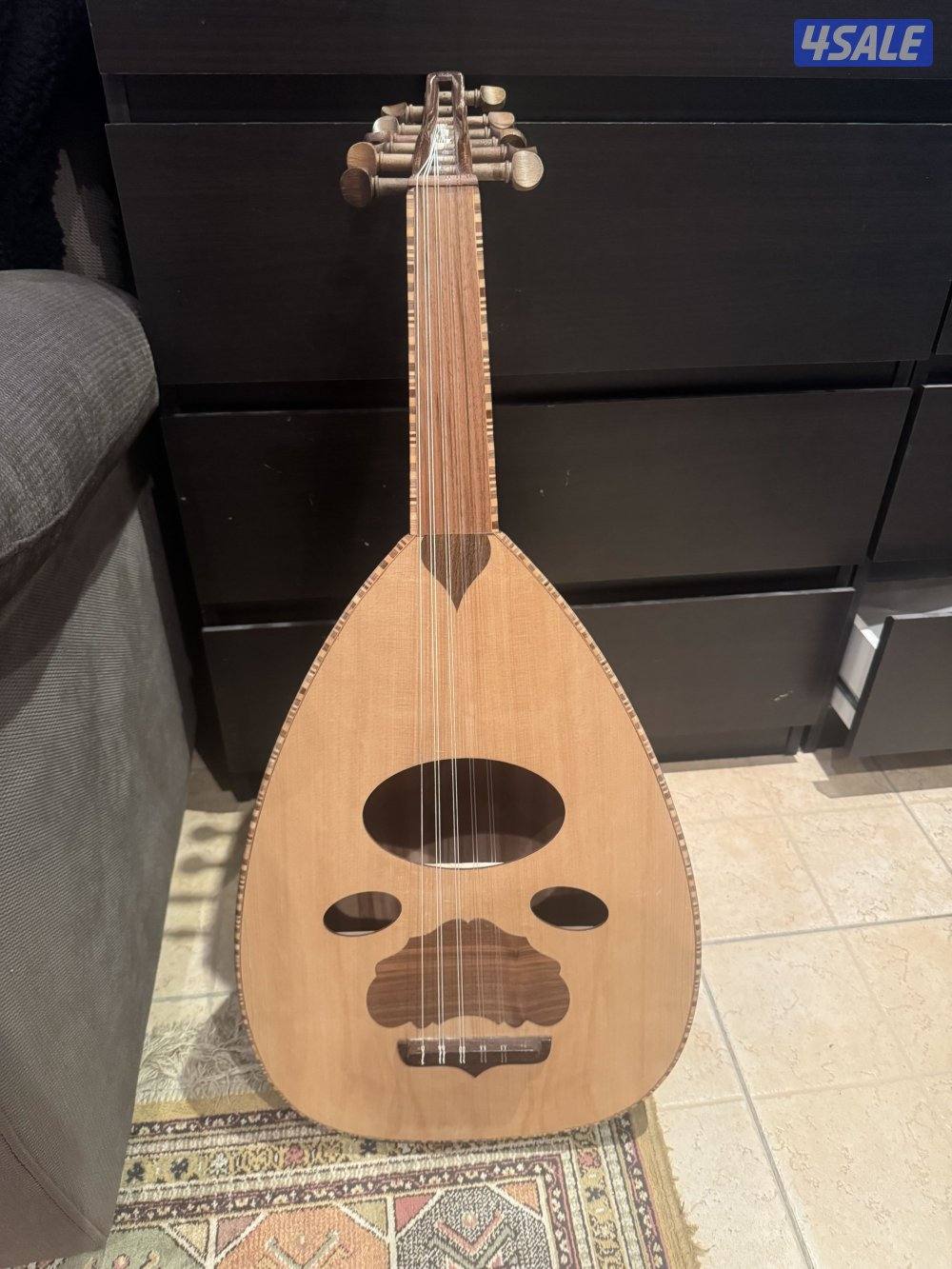 للبيع عود عراقي0