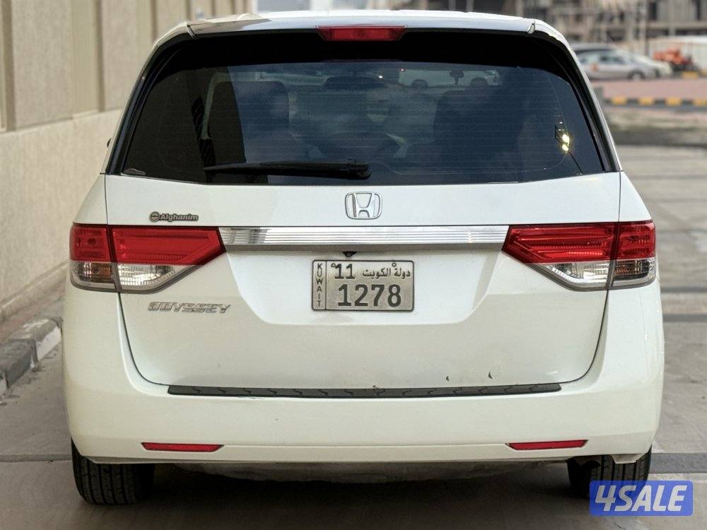 هوندا اوديسي - موديل 2014 - عداد 199 - وارد الغانم - بحاله ممتازه5
