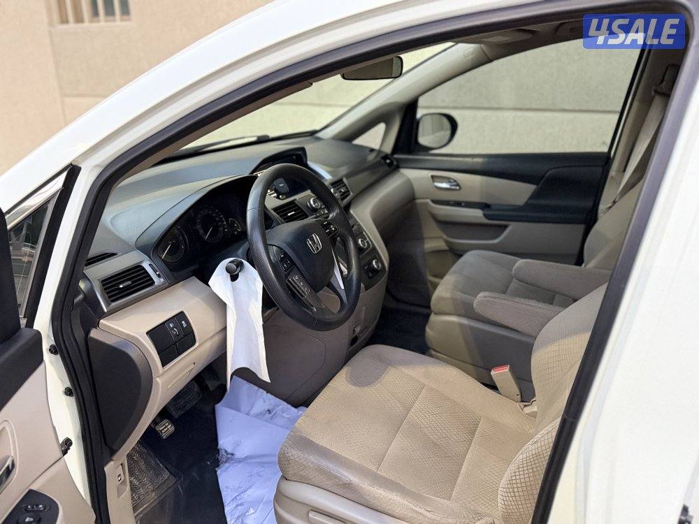 هوندا اوديسي - موديل 2014 - عداد 199 - وارد الغانم - بحاله ممتازه6