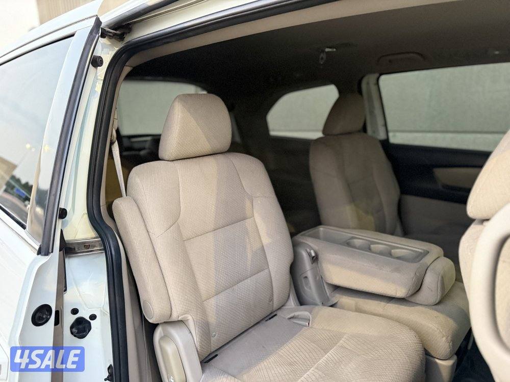 هوندا اوديسي - موديل 2014 - عداد 199 - وارد الغانم - بحاله ممتازه9