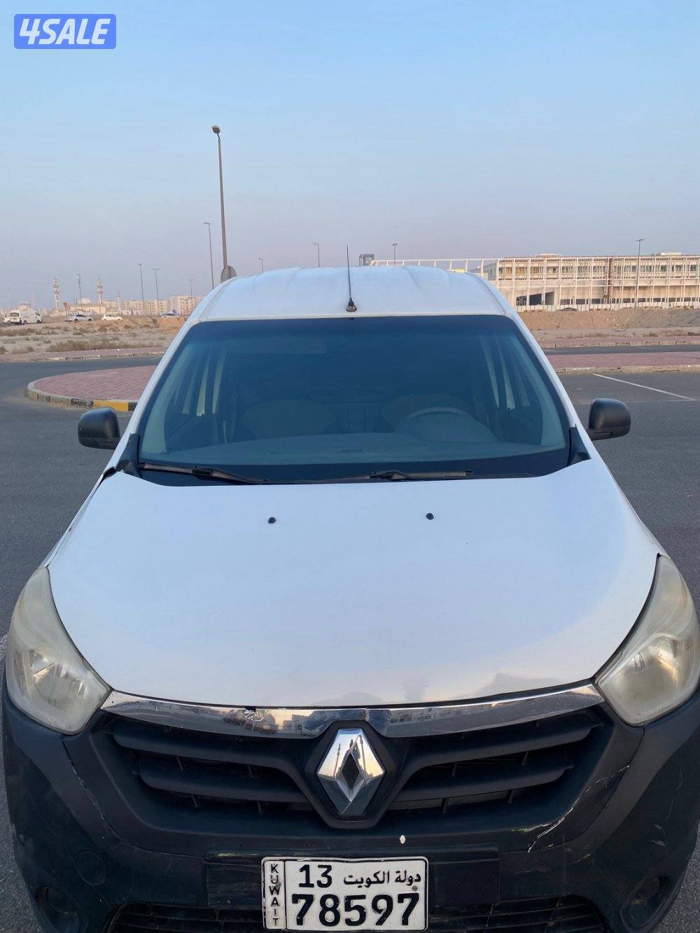 بوكس مقفل رينو5