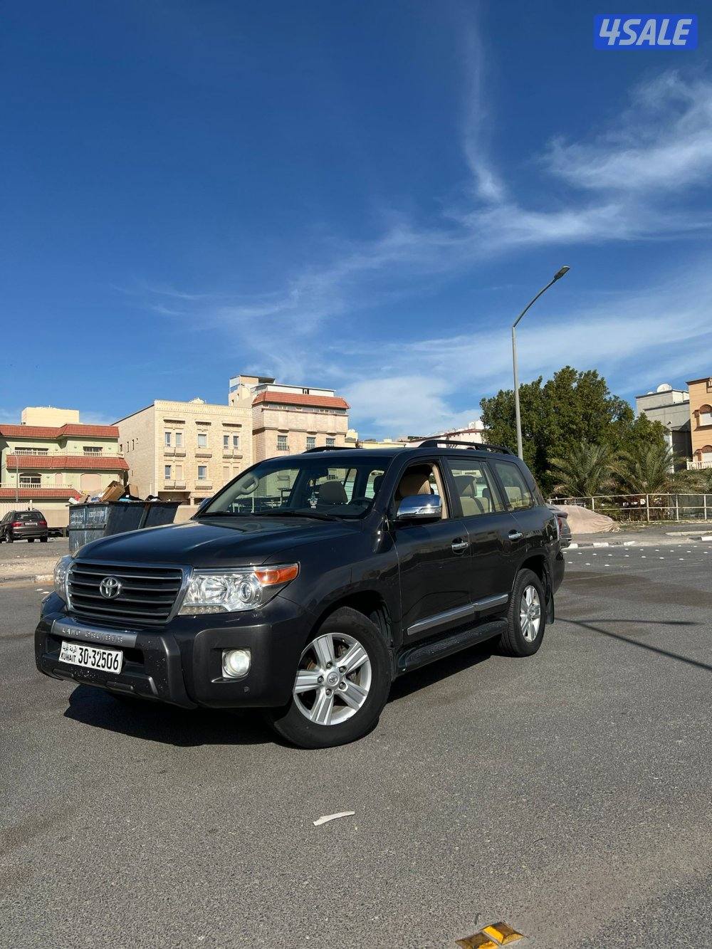 لاند كروزر ٢٠١٤ gxr  ٨سلندر1