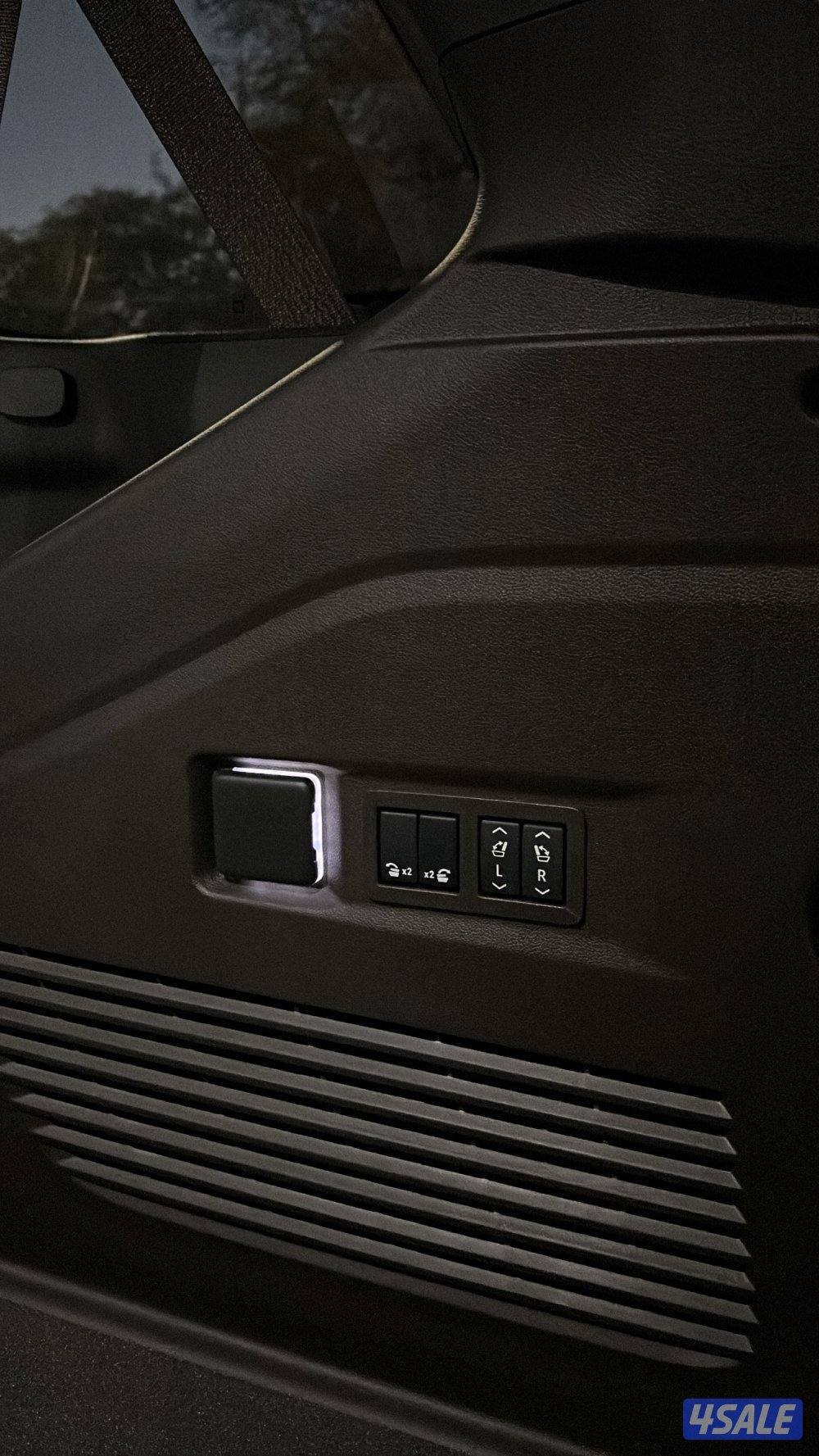 يوكنSLT اعلى فئه موديل 2024 عداد 7 الاف وارد بهبهاني10