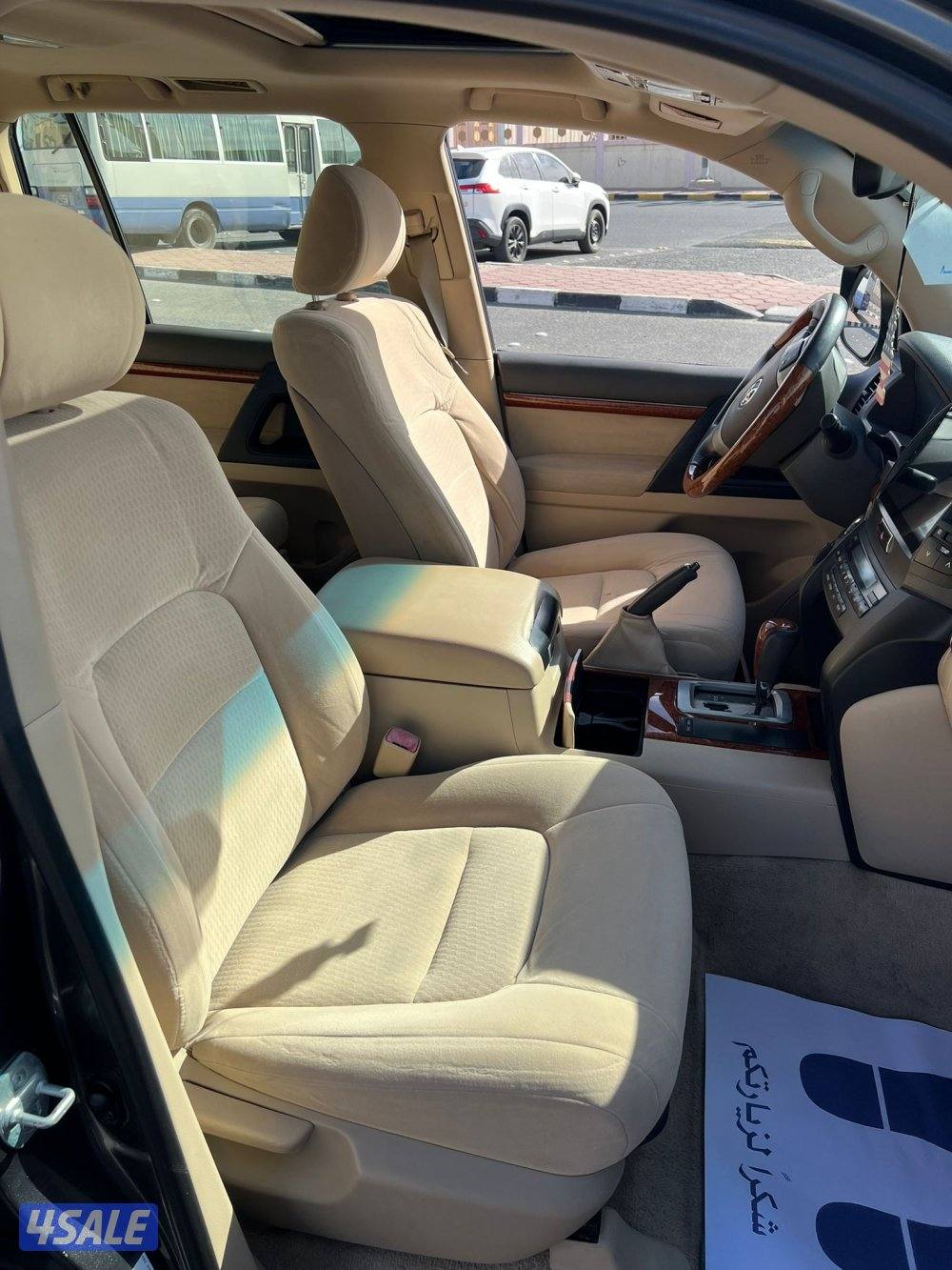 لاند كروزر ٢٠١٤ gxr  ٨سلندر5