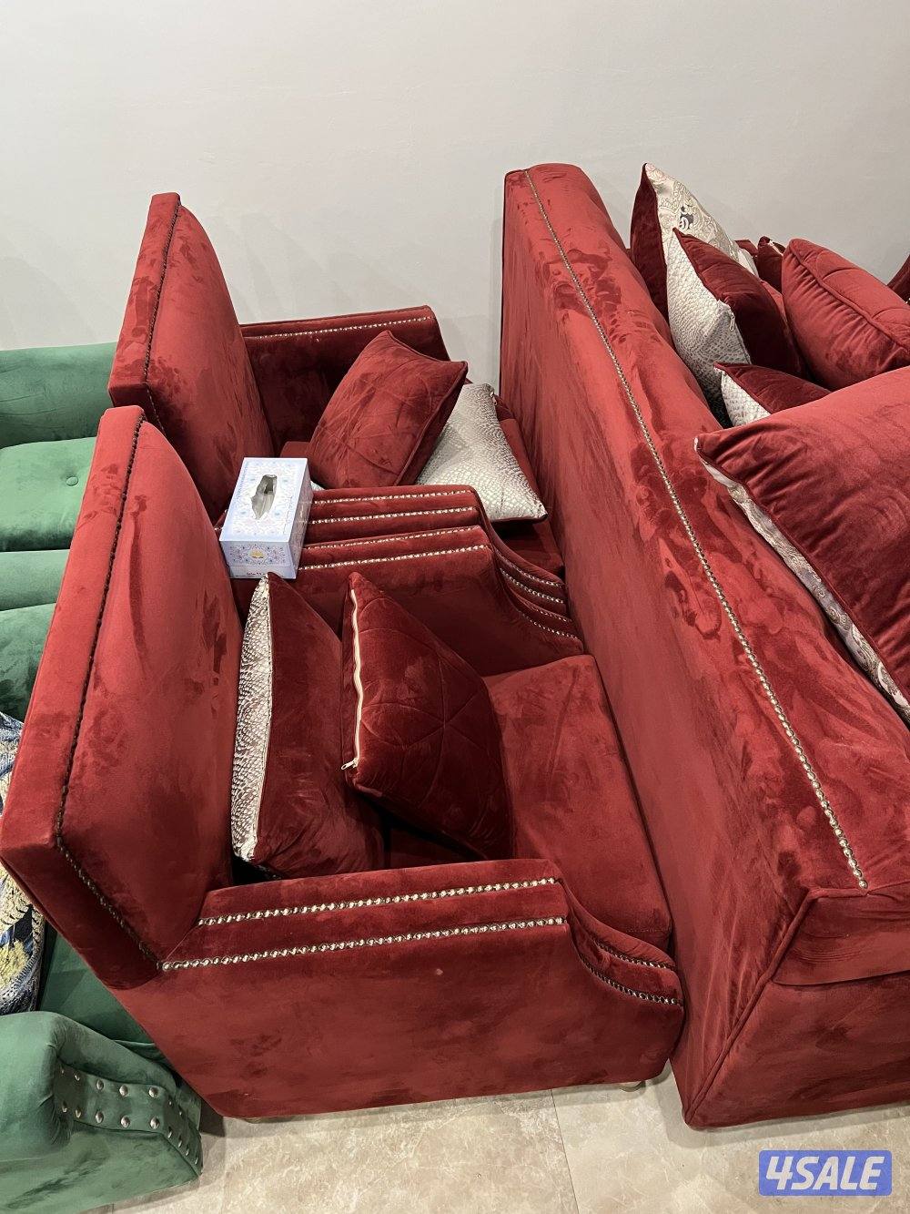 اثاث جلوس طقم واحد 100 طقم ونصف 2003