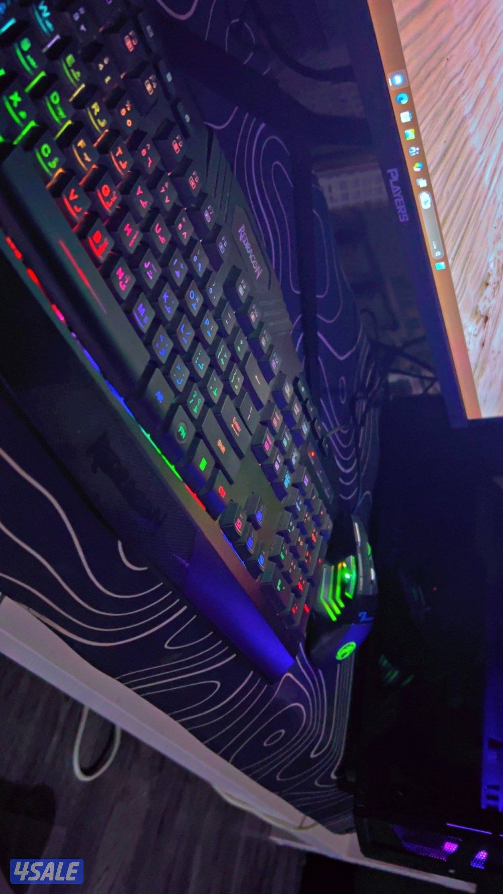 للبيع سيت اب كامل كرت 3070RTX معا شاشة و اغراضه8