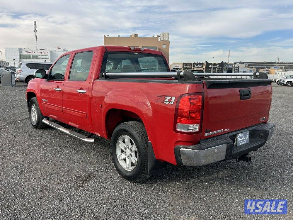 للبيع وانيت سييرا Z715