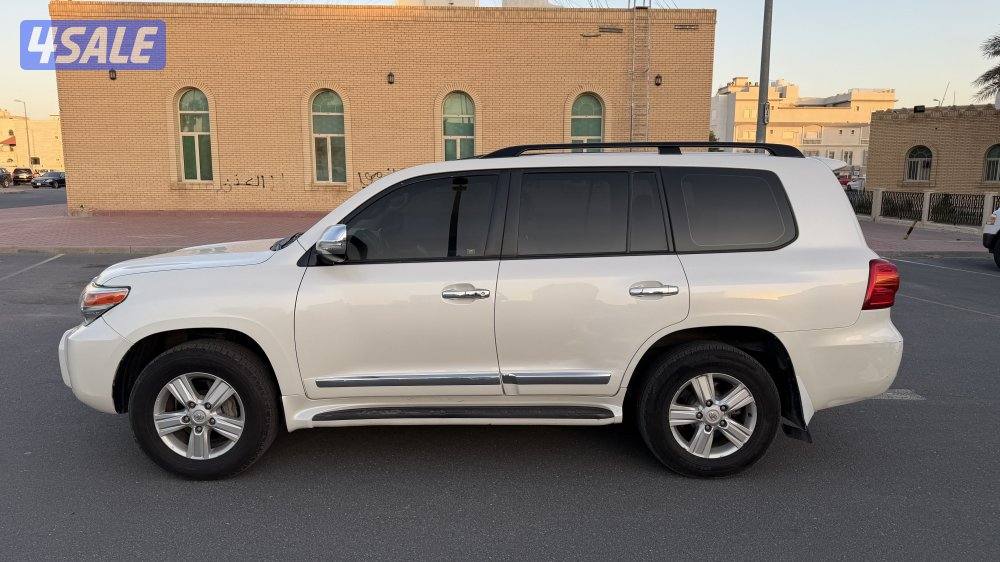 للبيع لاند كروز  ( 2013 )  G.X.R4