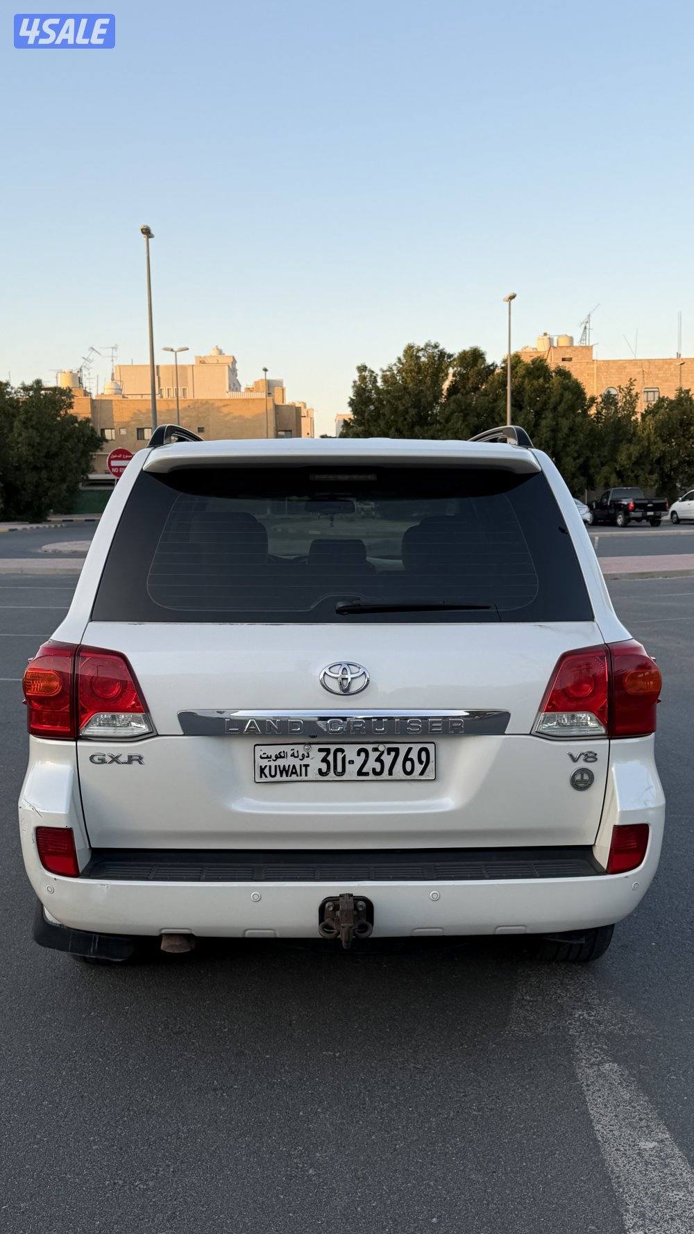للبيع لاند كروز  ( 2013 )  G.X.R6