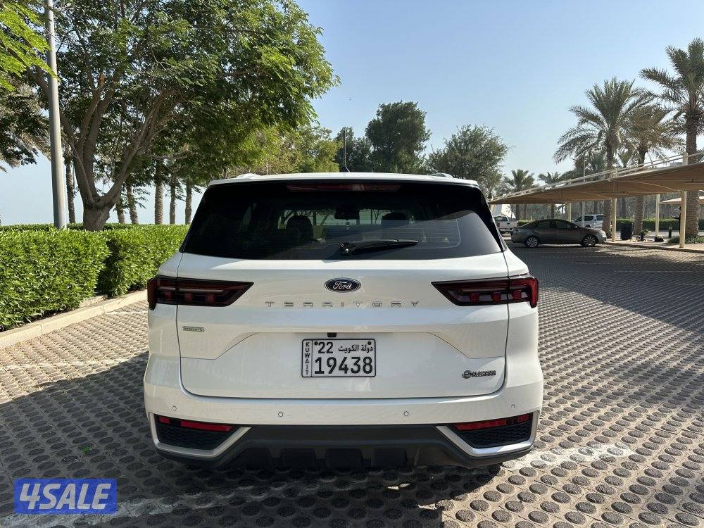 للبيع فورد تيريتوري موديل 2023 العداد 130 الف وكالة الغانم1