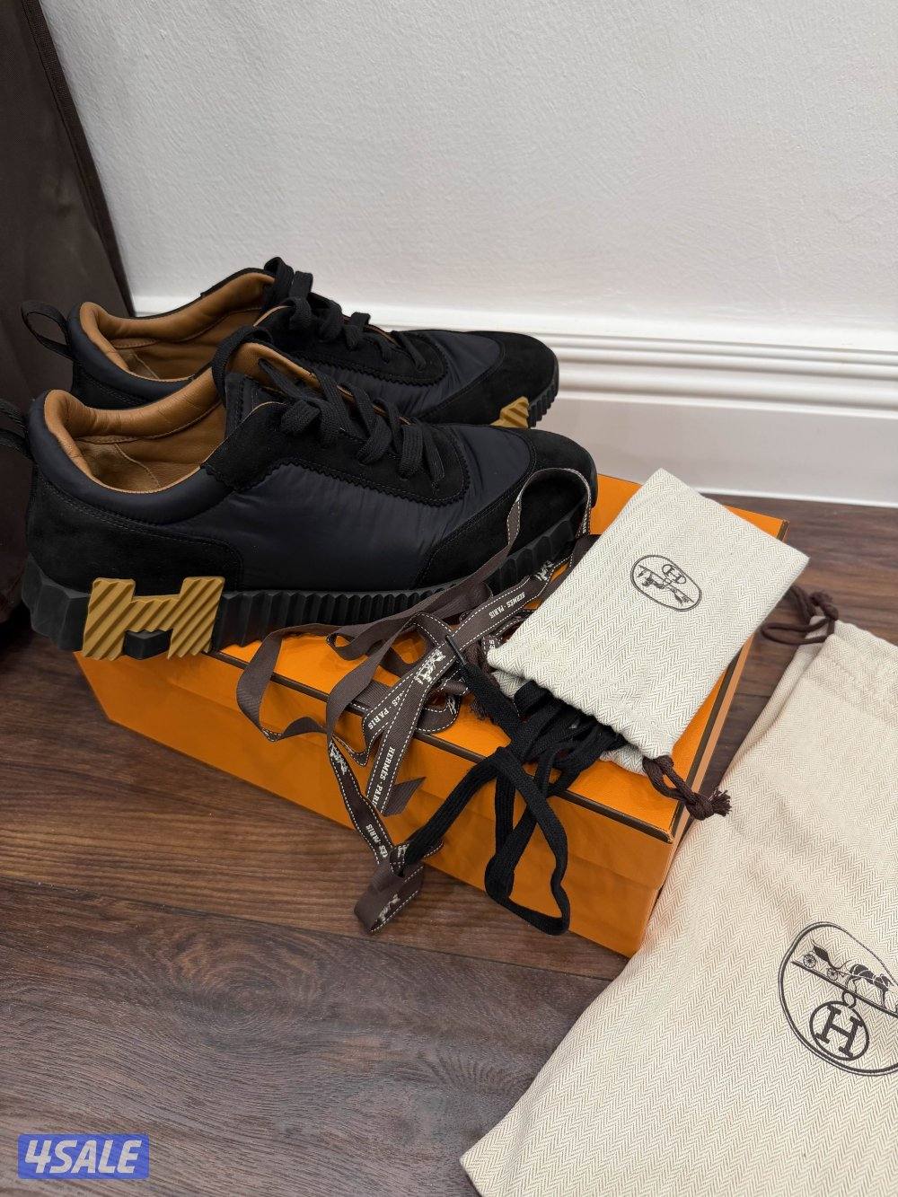 جوتي Hermès أصلي مقاس 42.52