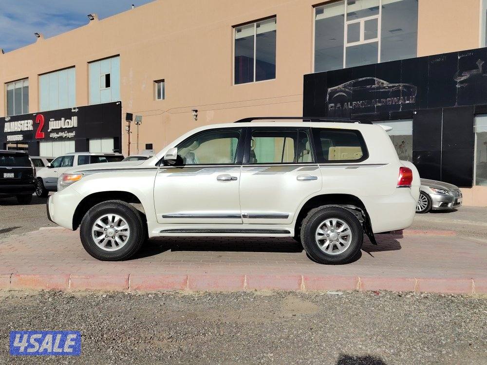 لاند كروزر جير عادي1