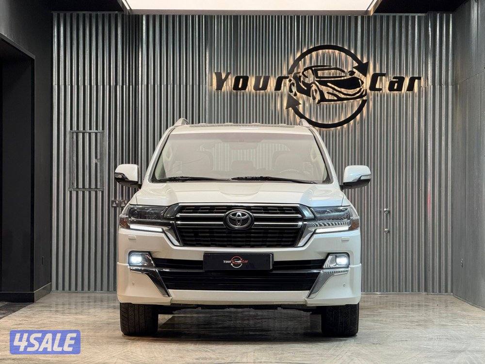 Land cruiser grand touring2