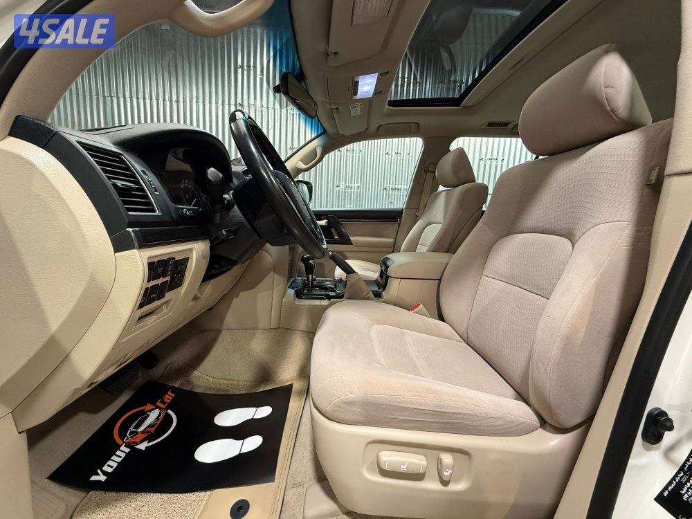 Land cruiser grand touring5