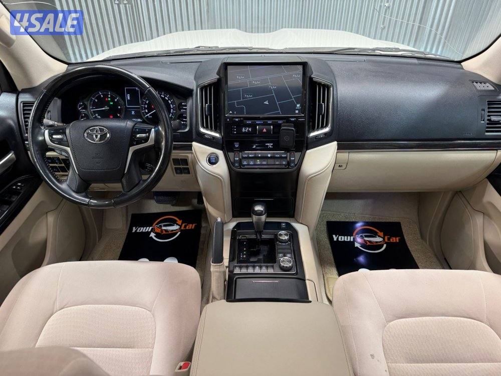 Land cruiser grand touring9