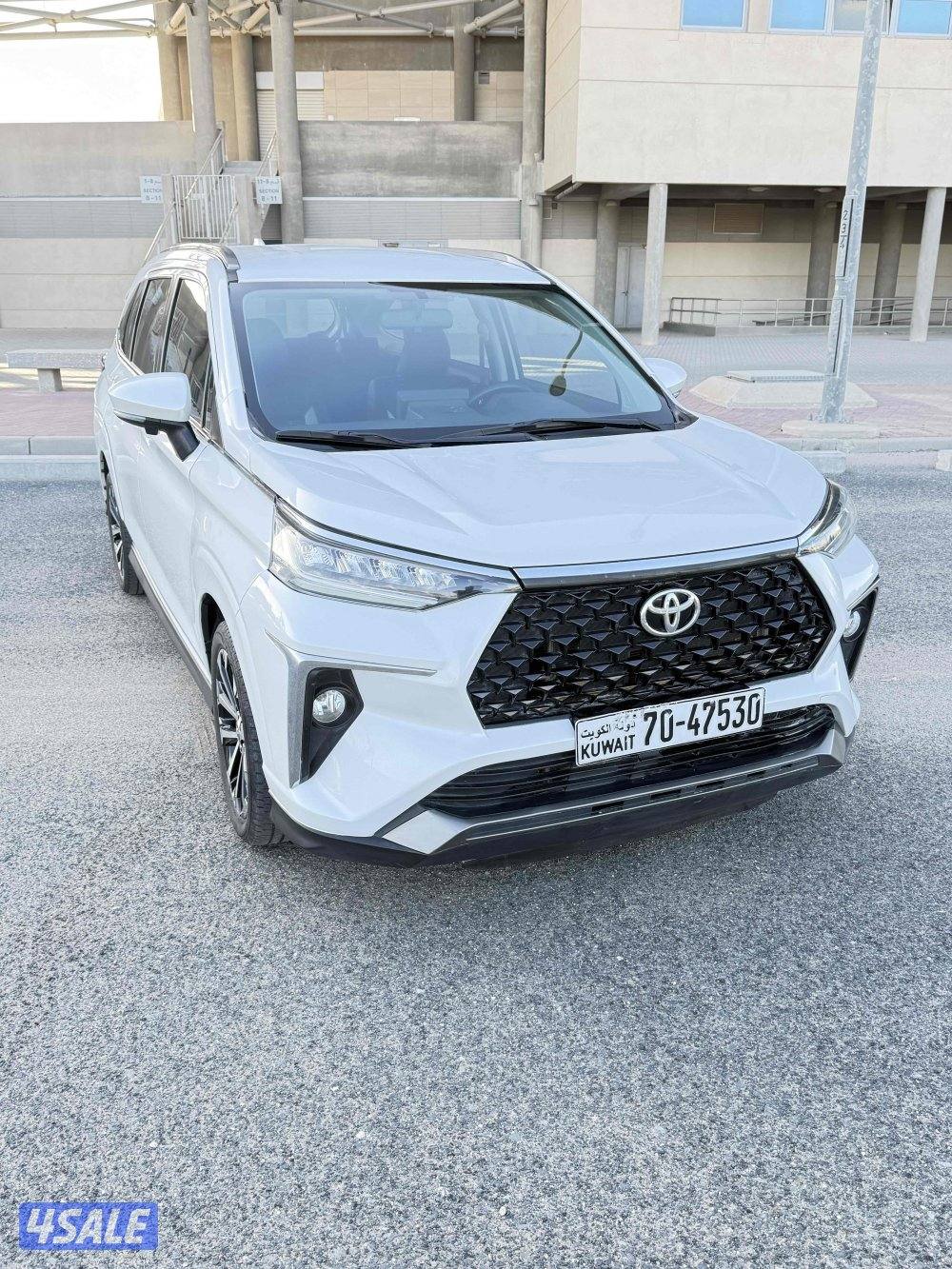 البيع تويوتا فيلوز 20232