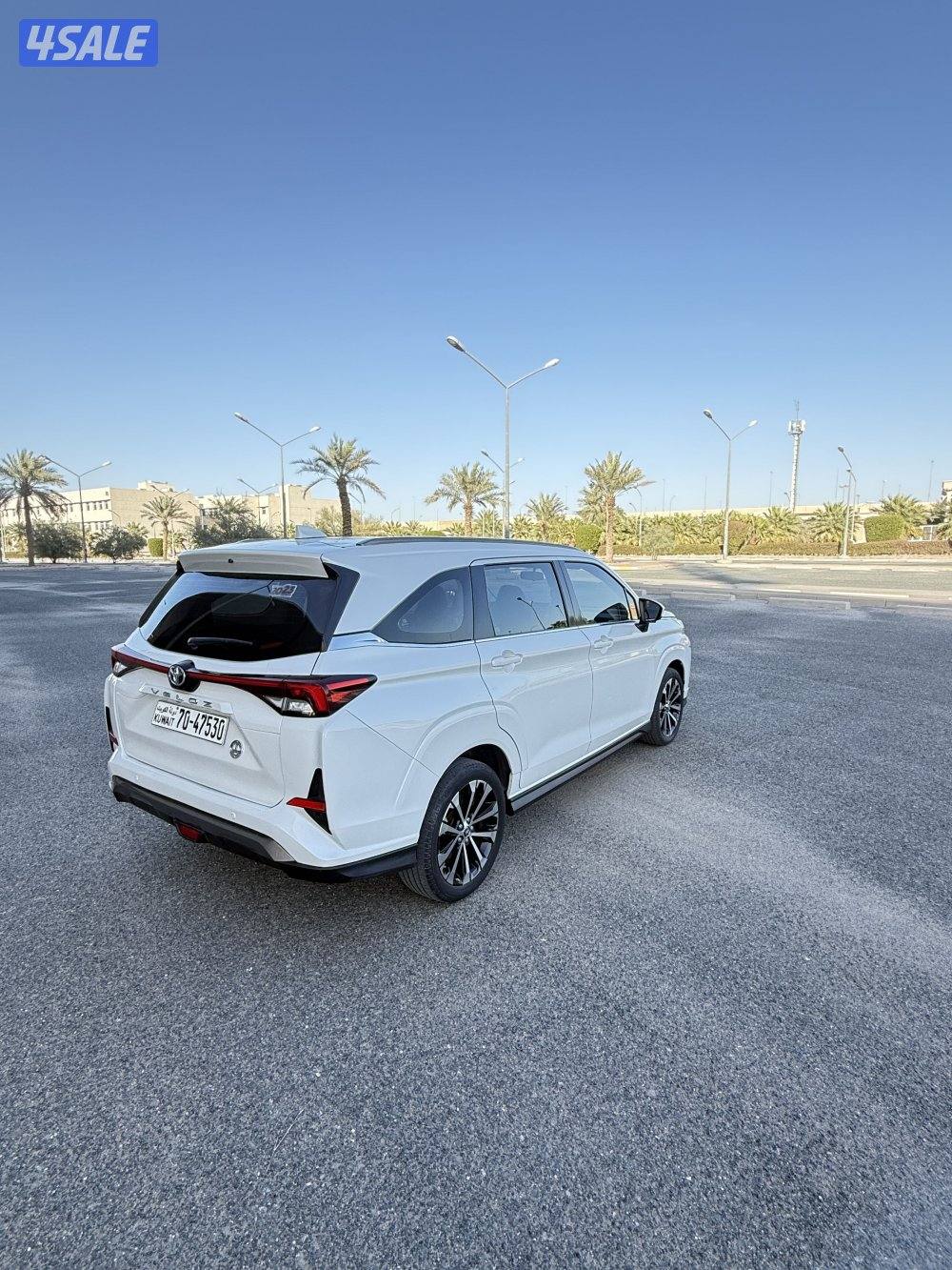 البيع تويوتا فيلوز 20233