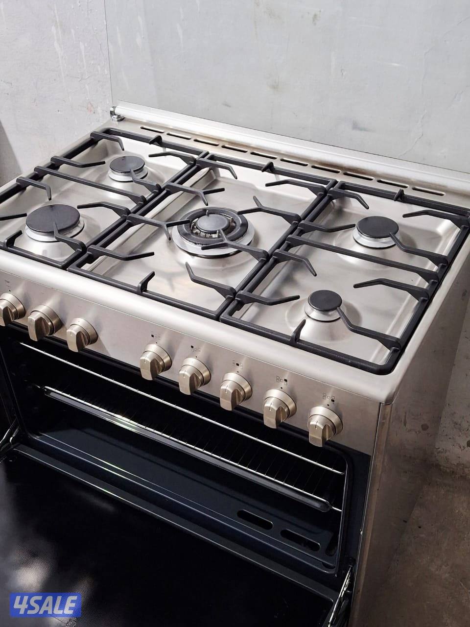 نبيع الطباخات المستعمله معا التوصيل والكفاله13