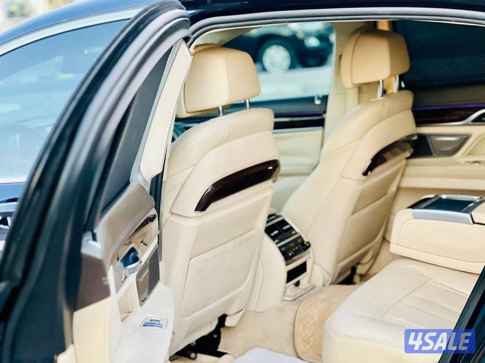 بي ام دبليو٧٤٠5