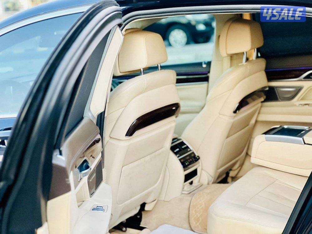 بي ام دبليو٧٤٠6