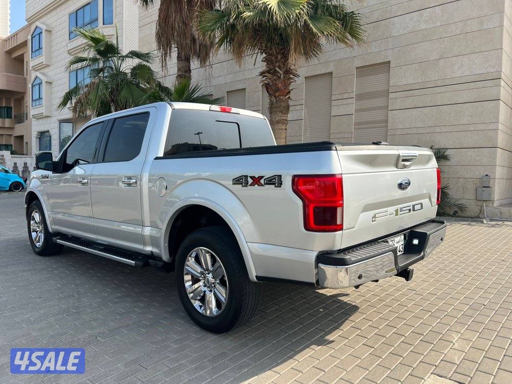 للبيع وانيت فورد لاريت3