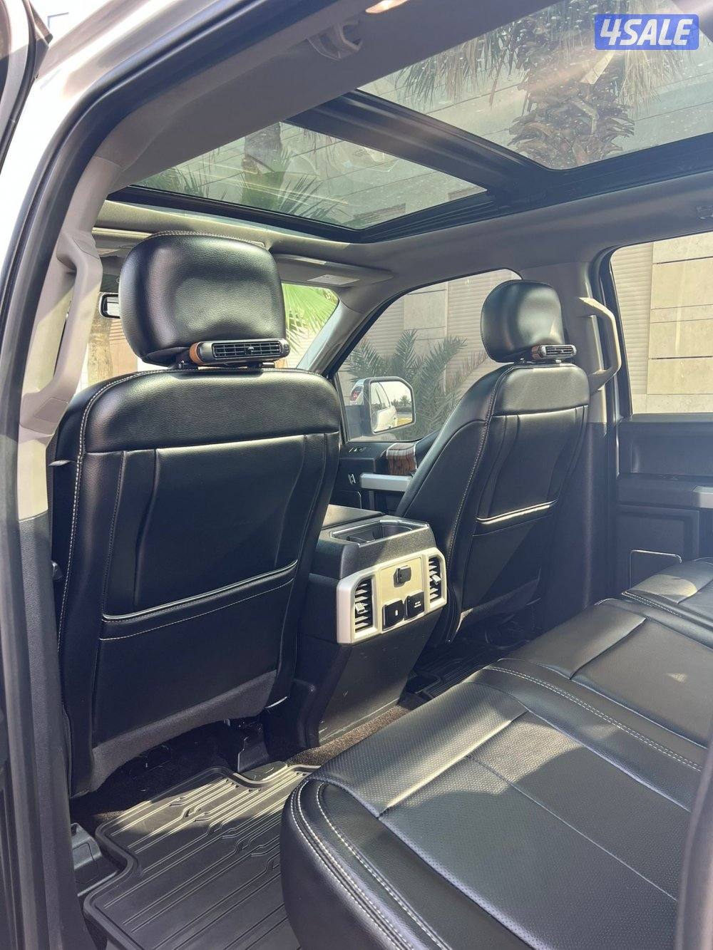 للبيع وانيت فورد لاريت7