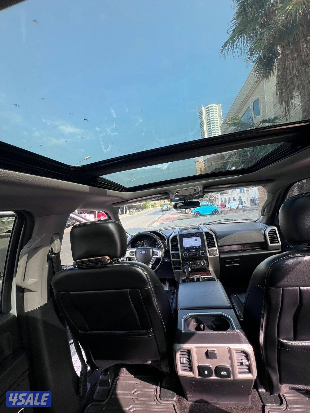 للبيع وانيت فورد لاريت9