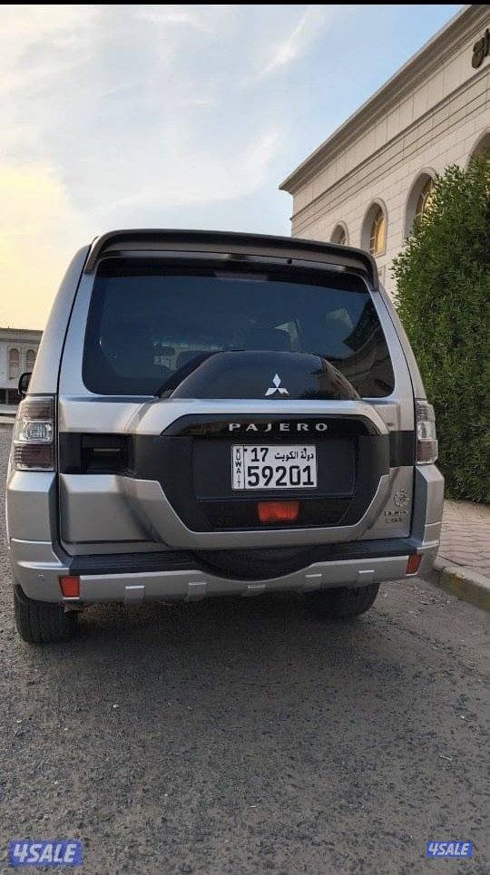 للبيع باجيرو0