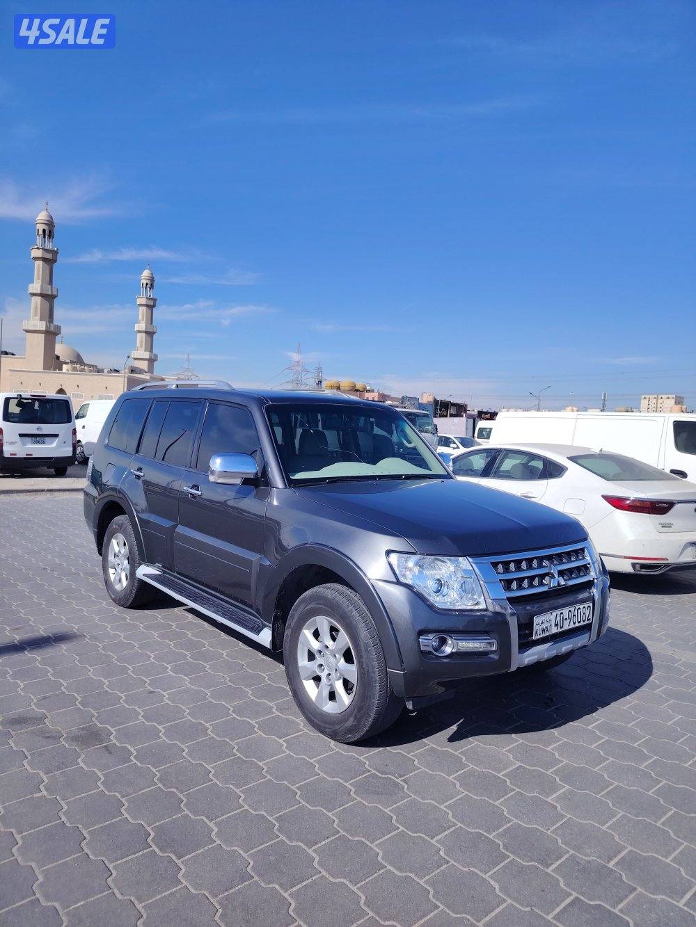 باجيرو ٢٠١٧ مكينه صغيره بحالة الوكاله0