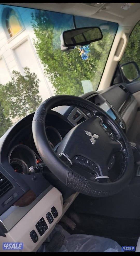 للبيع باجيرو10