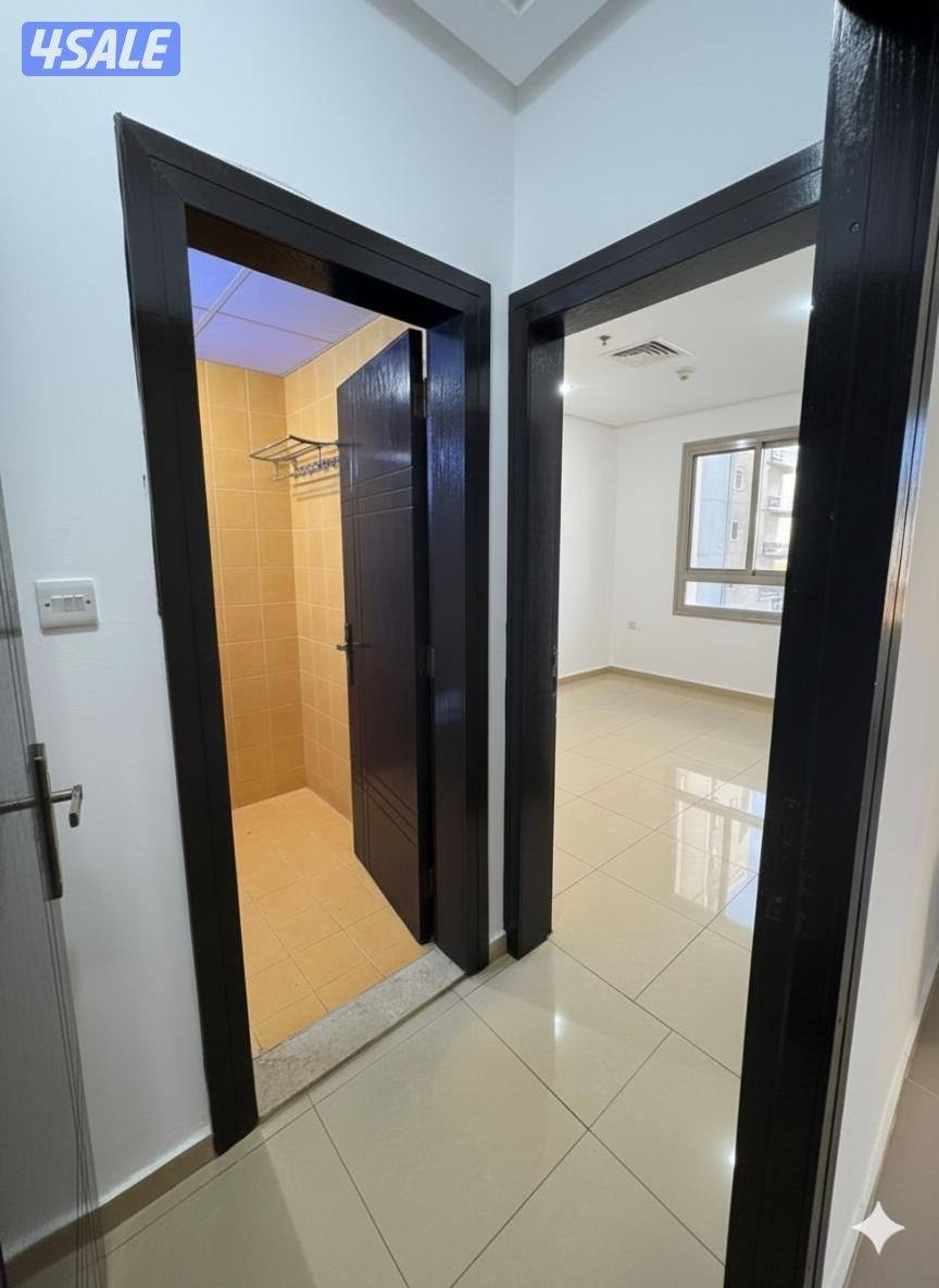 للايجار السنوي بحـــولى غرفتين وصالة مساحات واسعة(عائلات)12