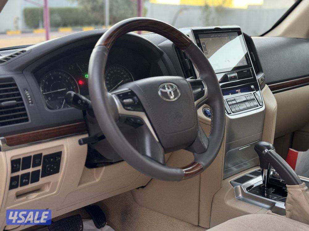 لاند كروز الساير 8 سلندر سيرفس منتظم بحالة الوكالة5