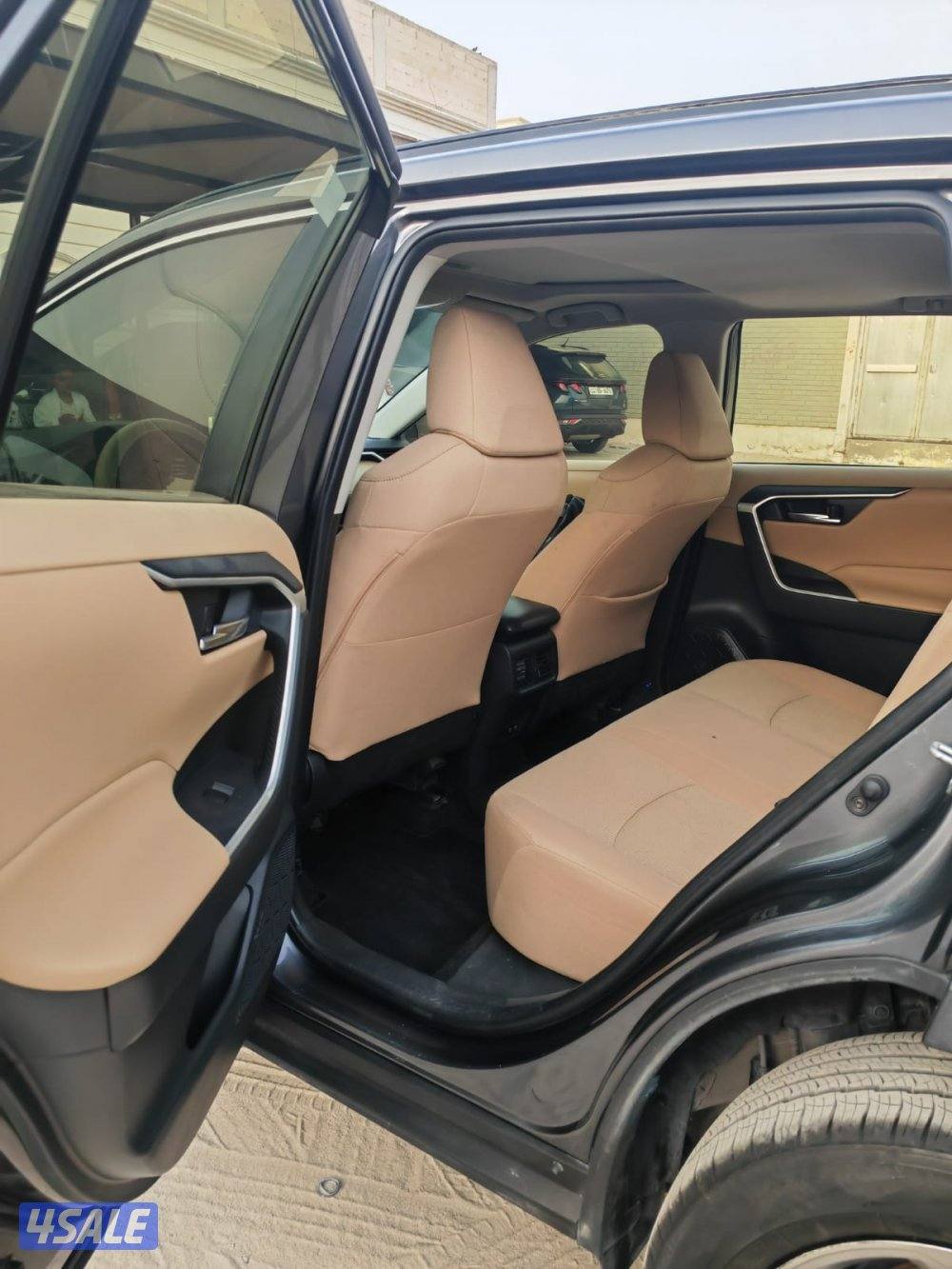 للبيع ٢٠٢٠1