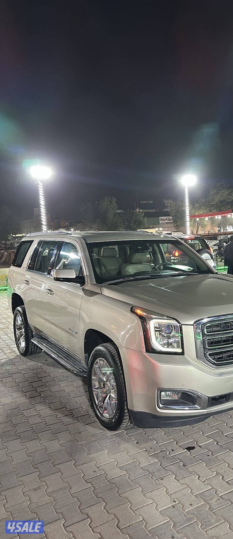 يوكن 2017 SLT كامل المواصفات بحاله فوق الممتازه1