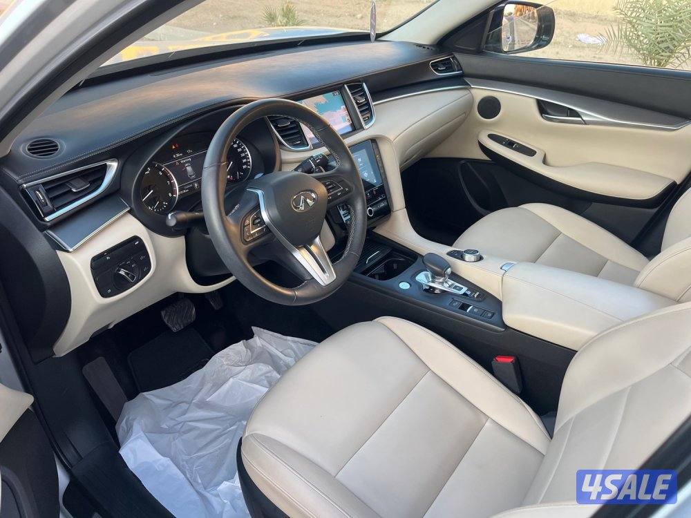 للبيع انفنتيQx50 مديل2019 ماشي 373