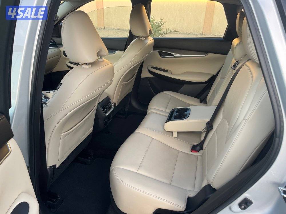 للبيع انفنتيQx50 مديل2019 ماشي 374