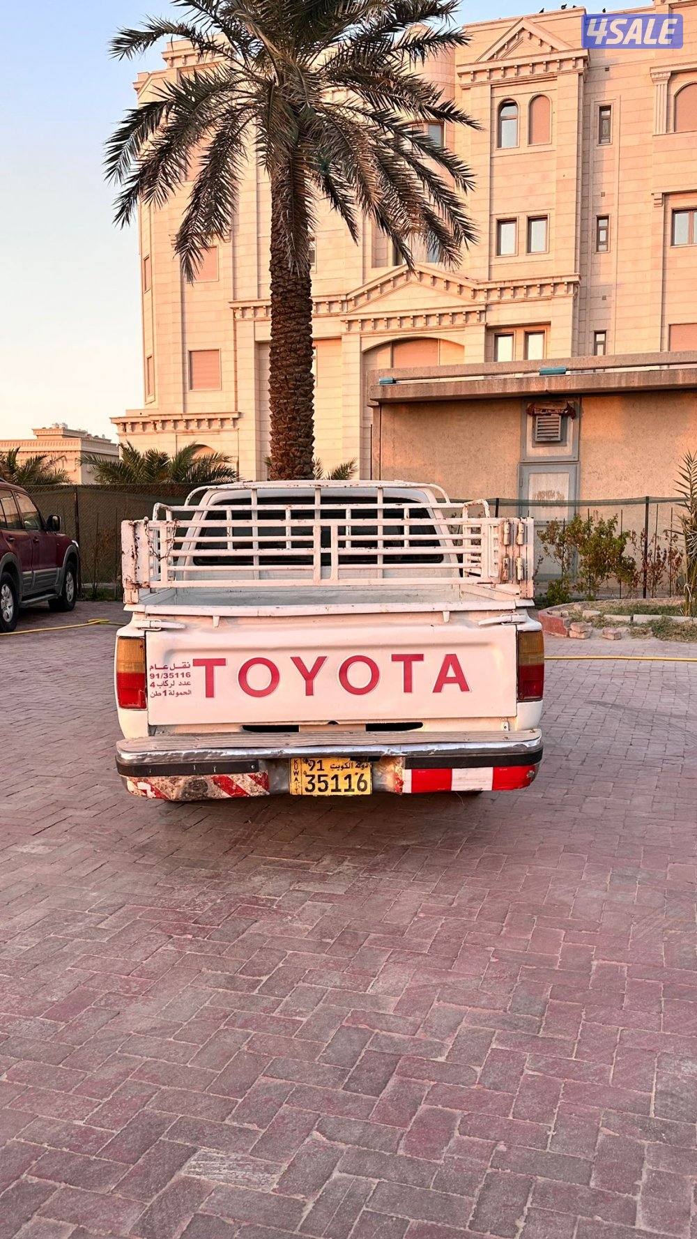 للبيع هايلوكس 89 شرط الفحص0