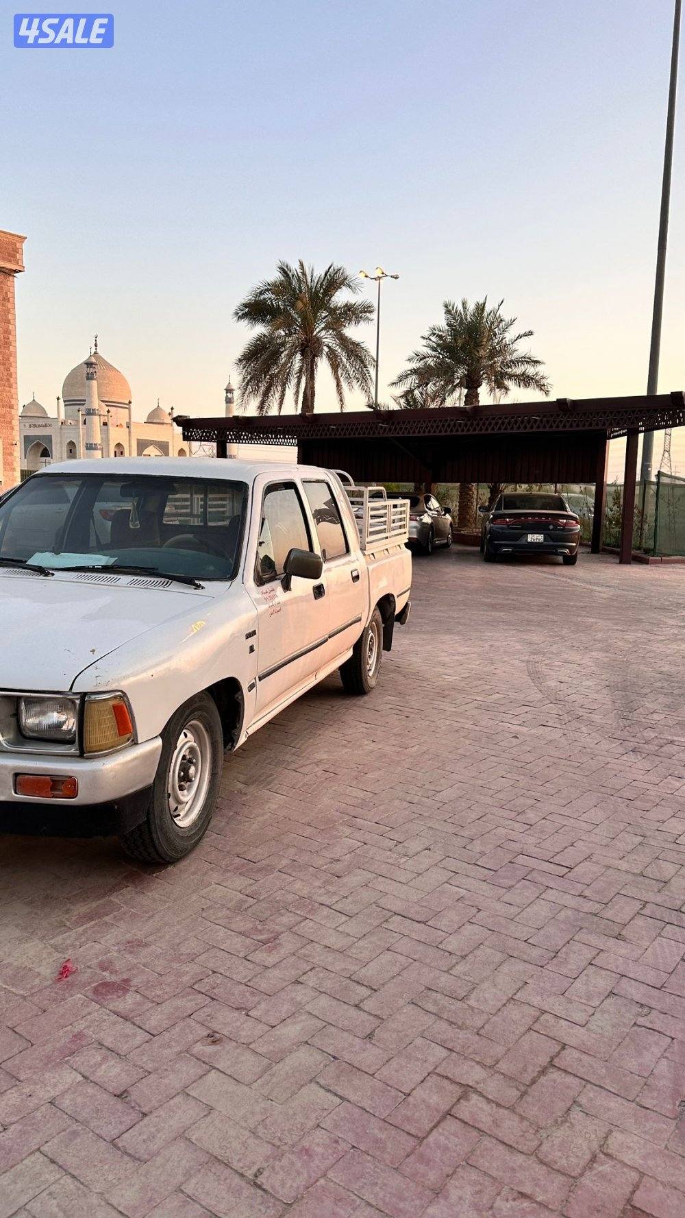 للبيع هايلوكس 89 شرط الفحص2