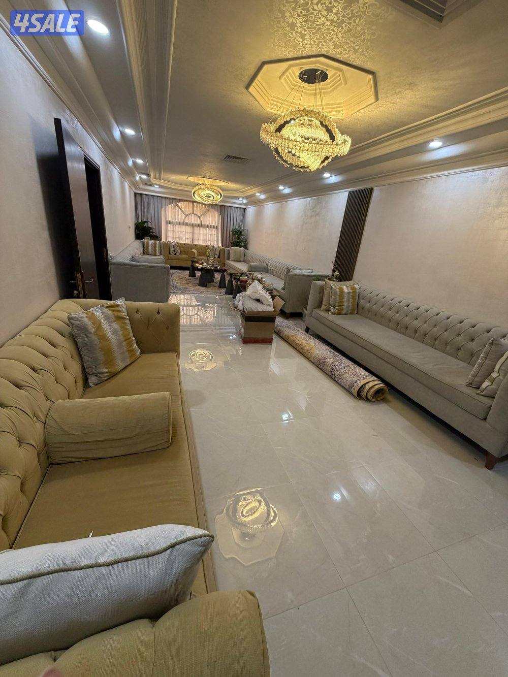 كنب و طاولات خدمة للبيع4