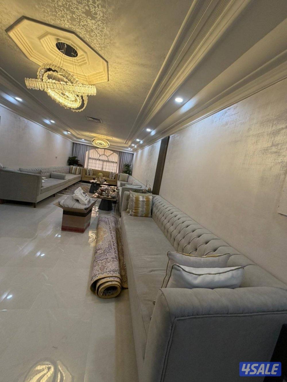 كنب و طاولات خدمة للبيع6