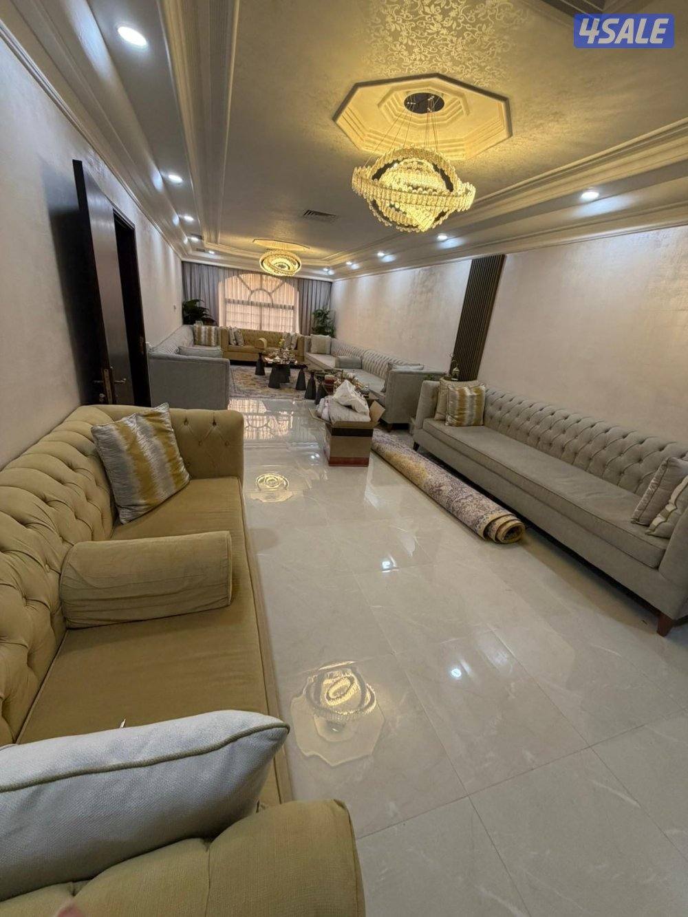 كنب و طاولات خدمة للبيع13