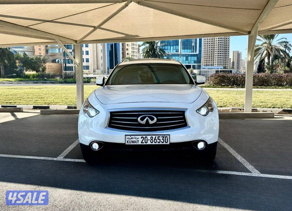 إنفينتي FX37 - الموديل:2013 - العداد:2461