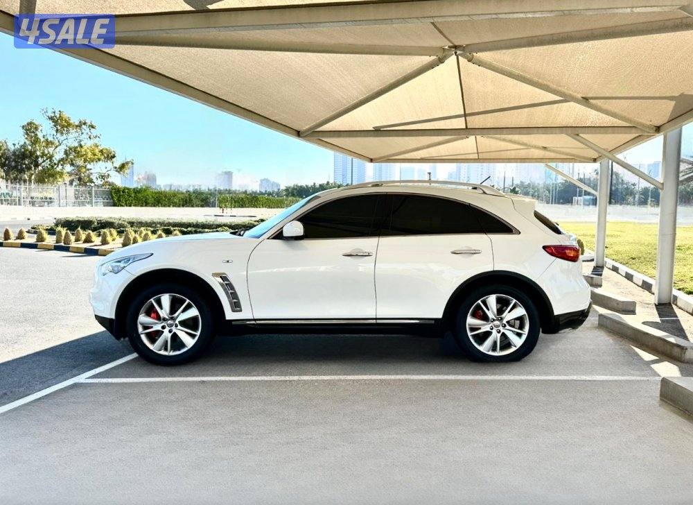 إنفينتي FX37 - الموديل:2013 - العداد:2463