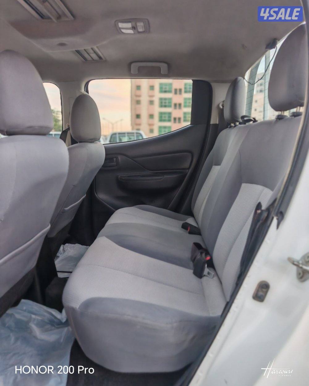 وانيت L200موديل ٢٠٢٠ قير عادي ديزل عداد٩٠الف5