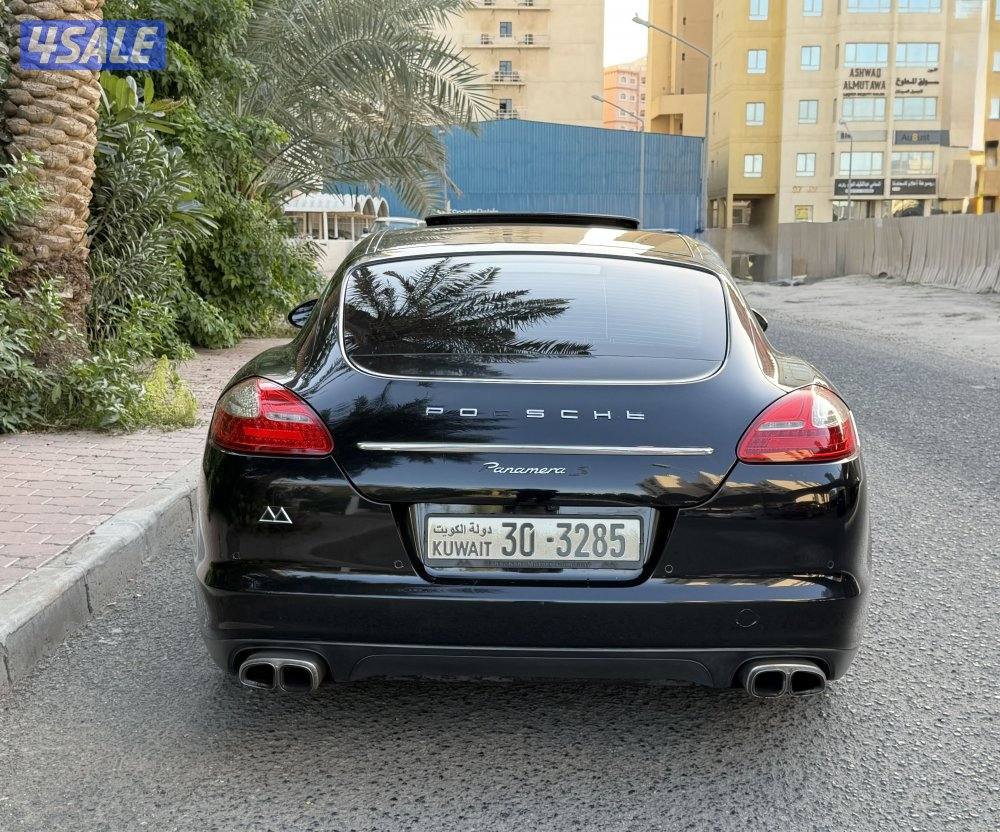 Porsche panamera S 144km model 2013 original paint full option1